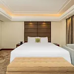 Guangdong Hotel Shanghai - Free Self-Service Laundry