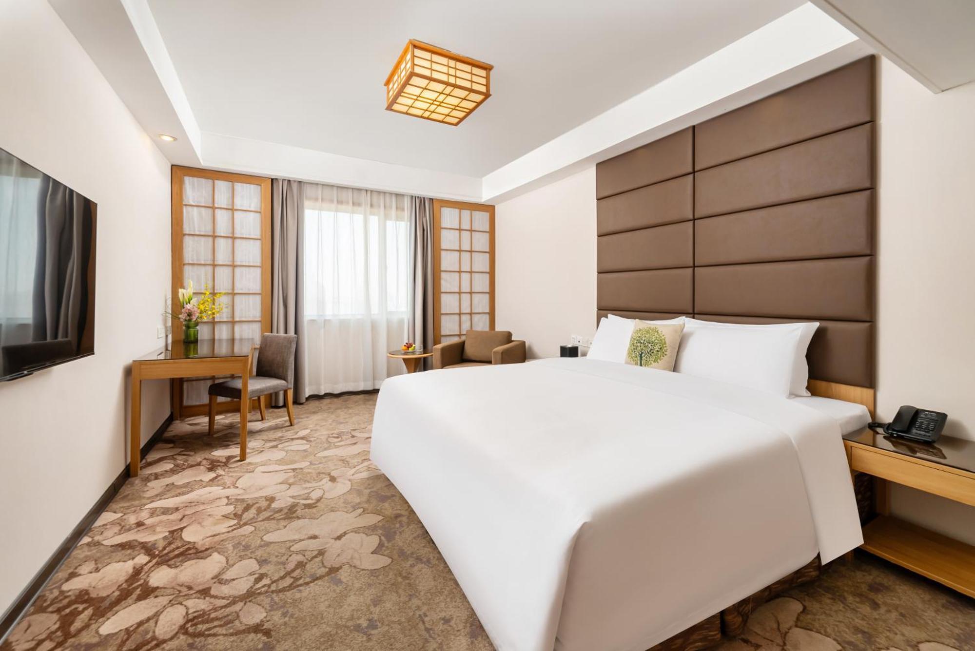 Hotel Guangdong - Free Self-service Laundry 5*
